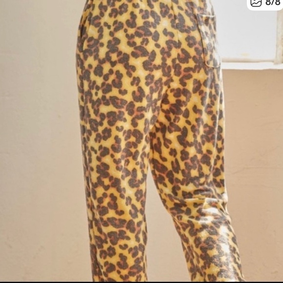 Lounge Set NWT - Picture 3 of 3